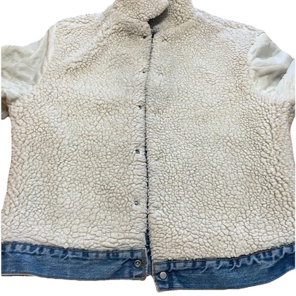 Vintage Levi’s 70505 Sherpa Trucker Jacket Size 42 Light Stonewash USA Made - Picture 11 of 16